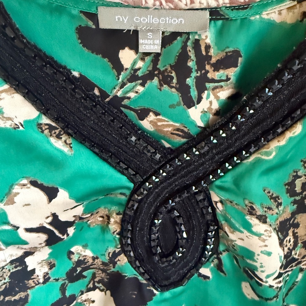 NY Collection Green Graphic 3/4 Sleeve Blouse - Picture 2 of 3